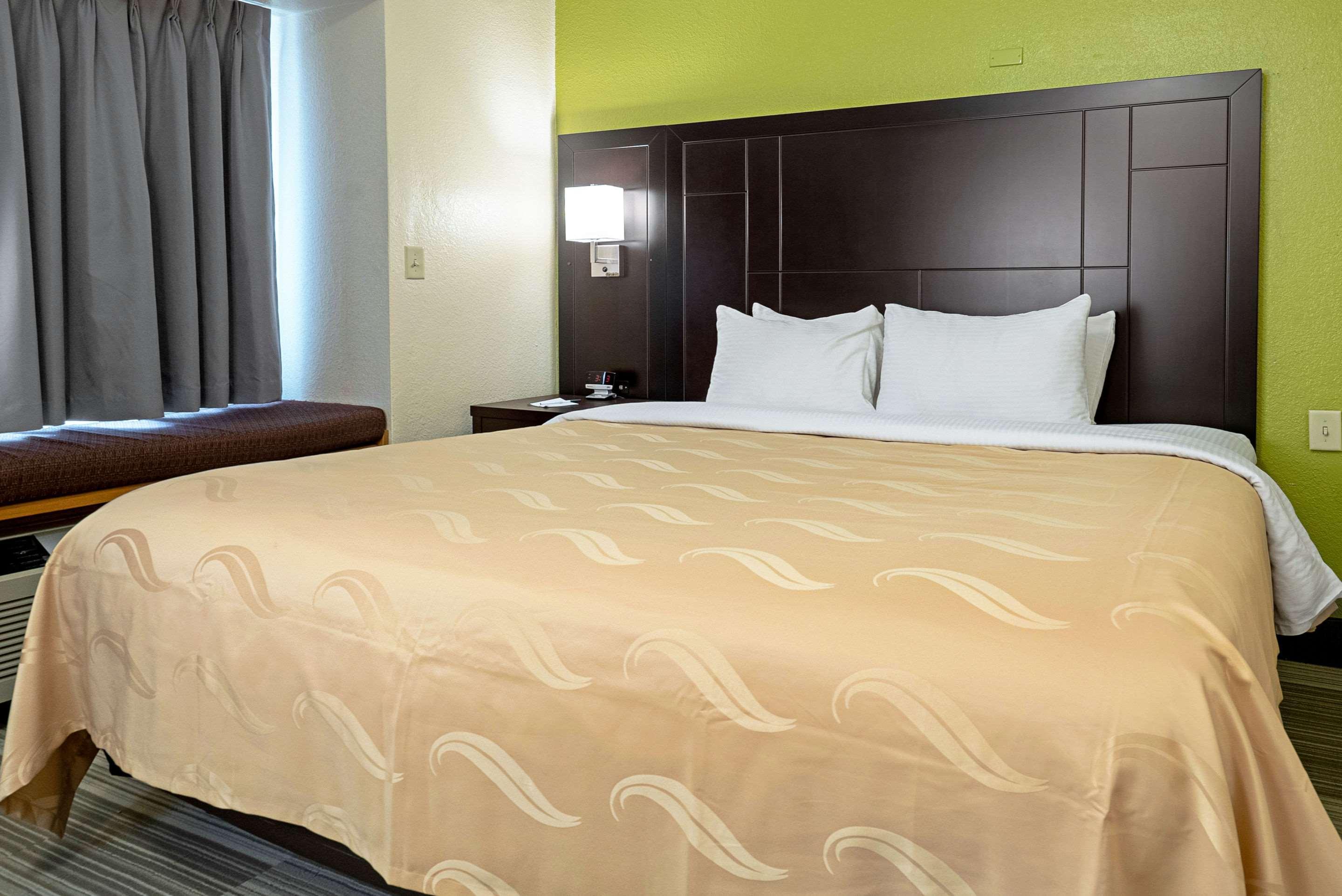 Quality Inn & Suites Robbinsville Eksteriør billede