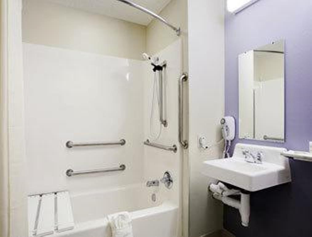 Quality Inn & Suites Robbinsville Eksteriør billede