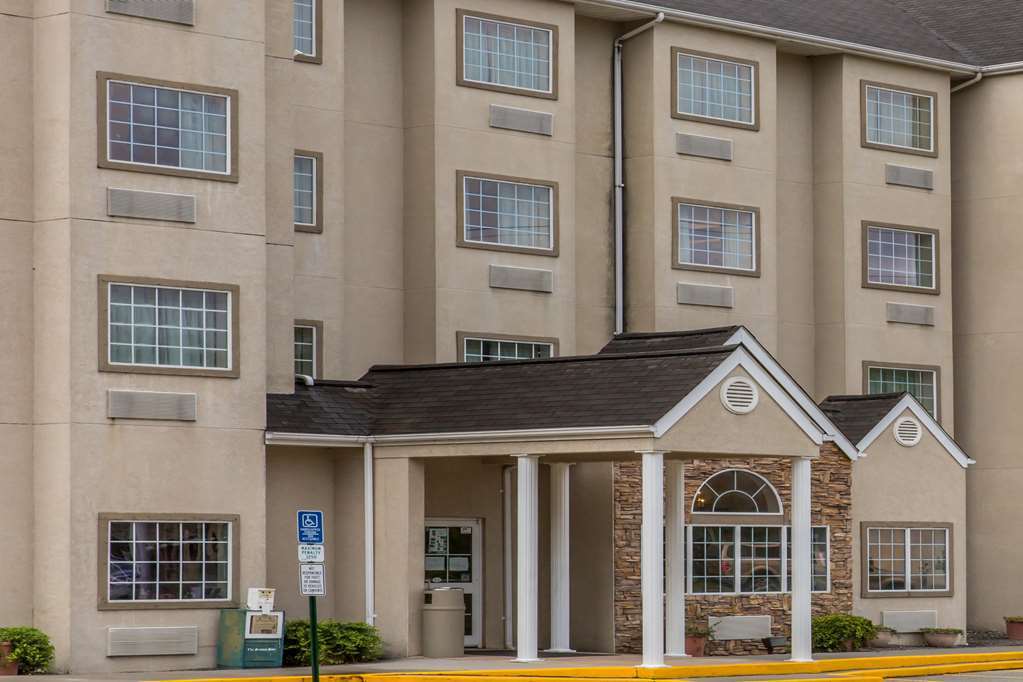 Quality Inn & Suites Robbinsville Eksteriør billede